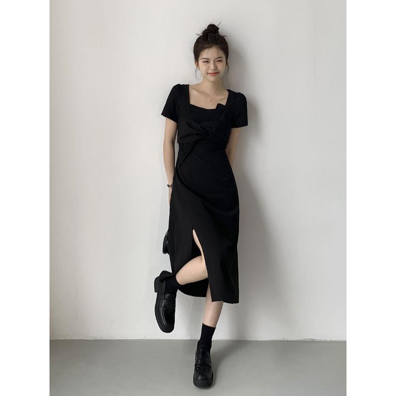 French Retro Dress Square Collar Niche Design Senior Sense of Black Waist-skimming Temperament Dress