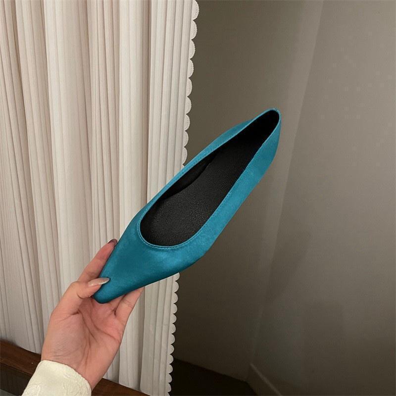 French temperament satin pointed single shoes women's 2024 summer new shallow mouth senior fairy gentle soft sole grandma shoes