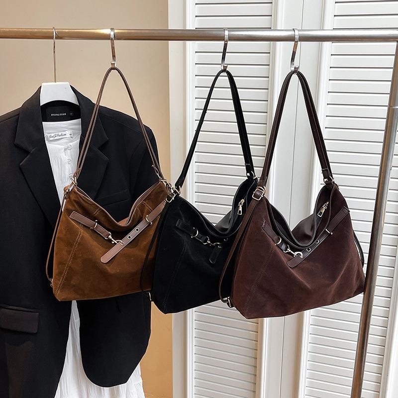Retro largecapacity matte bag women's new autumn and winter casual shoulder bag commuter tote bag tote bag