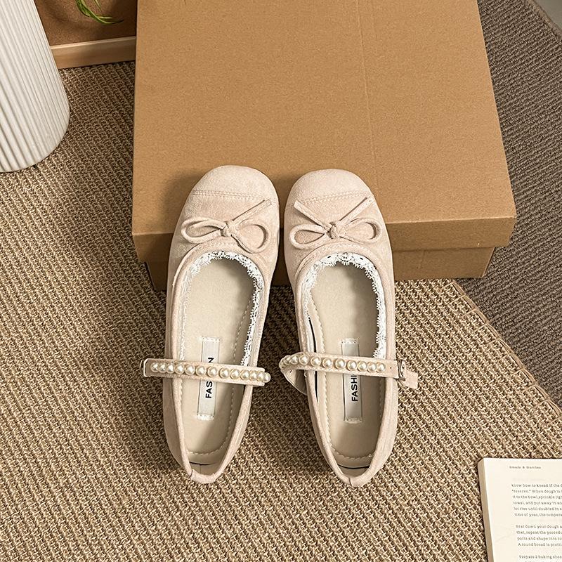 French retro shallow mouth inner height increase single shoes women's summer 2025 new with skirt soft sole versatile Mary Jane shoes