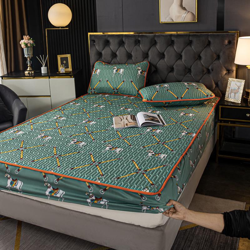 

Водонепроникне стьобане простирадло на гумці та захисник матраца - Нековзкий, Всеохоплюючий цілісний чохол Pair of Quilted Pillowcases, 0.26kg