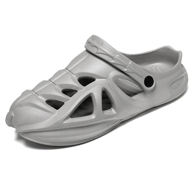 

Stepping on shit hole shoes summer new men s outdoor lightweight breathable beach shoes casual soft-soled bag head cool slippers 44-45