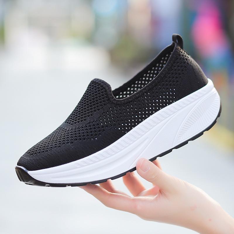 Hollow rocking shoes women's ****** and summer new s**t-soled walking shoes one pedal thick-soled old ******* cloth shoes women's shoes