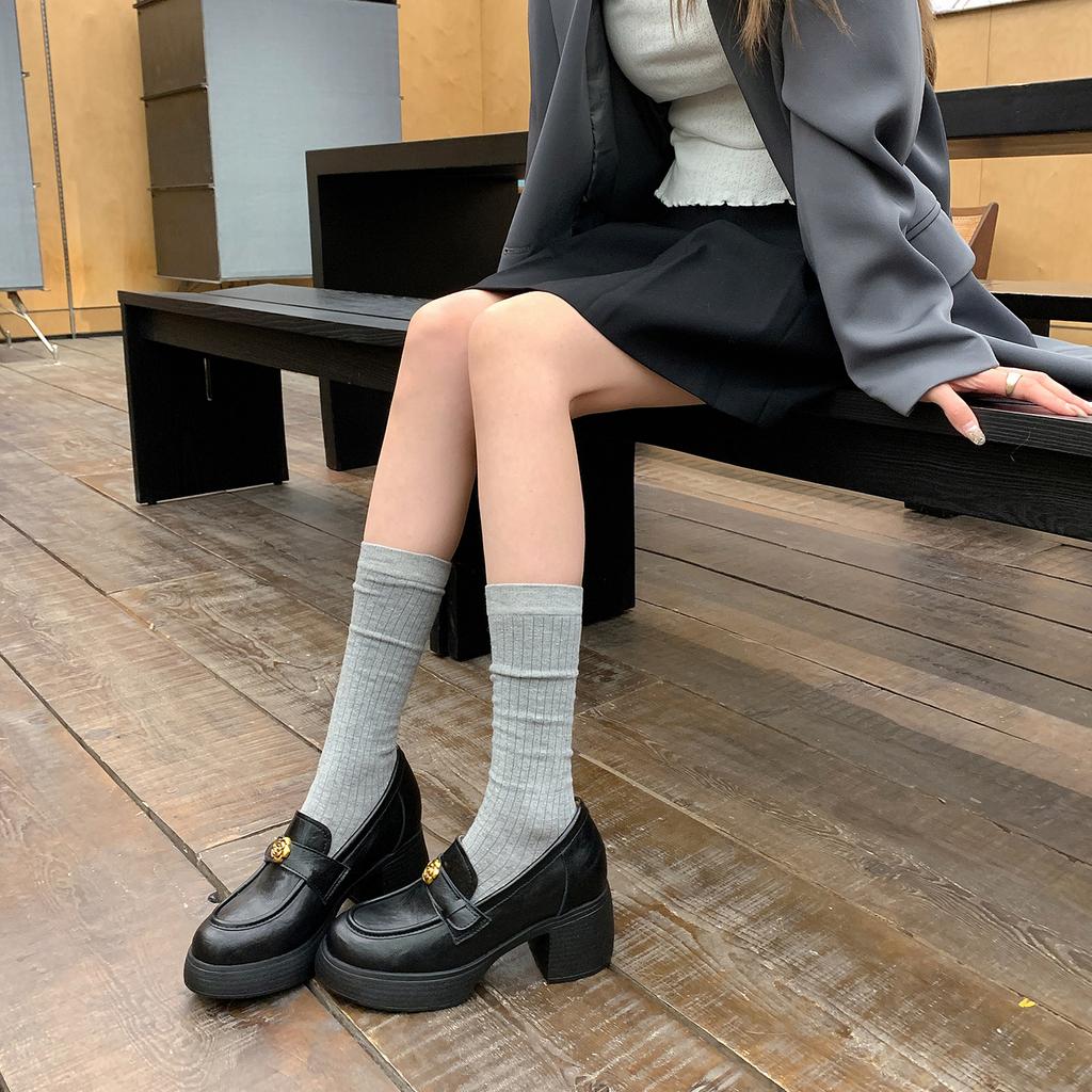 Taller small man versatile thick heel women's spring new camellia retro British style small leather shoes