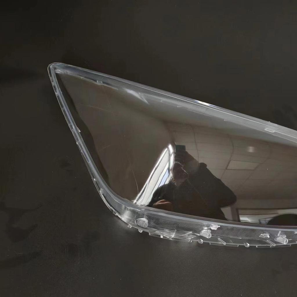 Compatibil cu Hyundai Elantra 2017-2019: Ansamblu Far, Carcasă Far Față, Capac Lentilă Fază Mică/Fază Lungă.