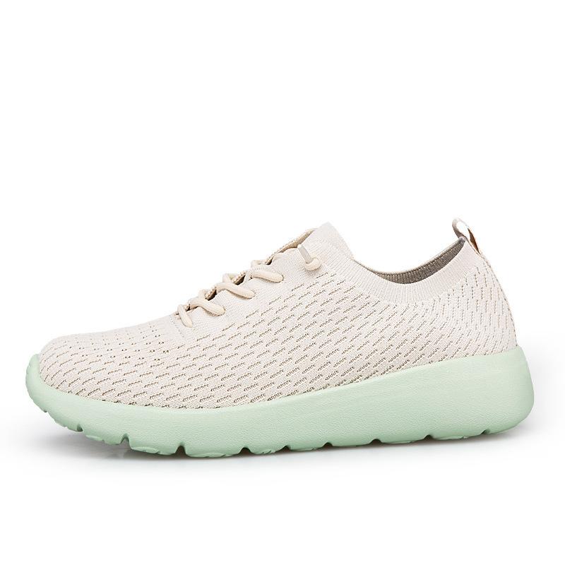 Sommer Paar Socken Schuhe Herren- und Damenschuhe neue fly-gewebte atmungsaktive Sport- und Freizeitschuhe leichte weichsohlige Reiseschuhe