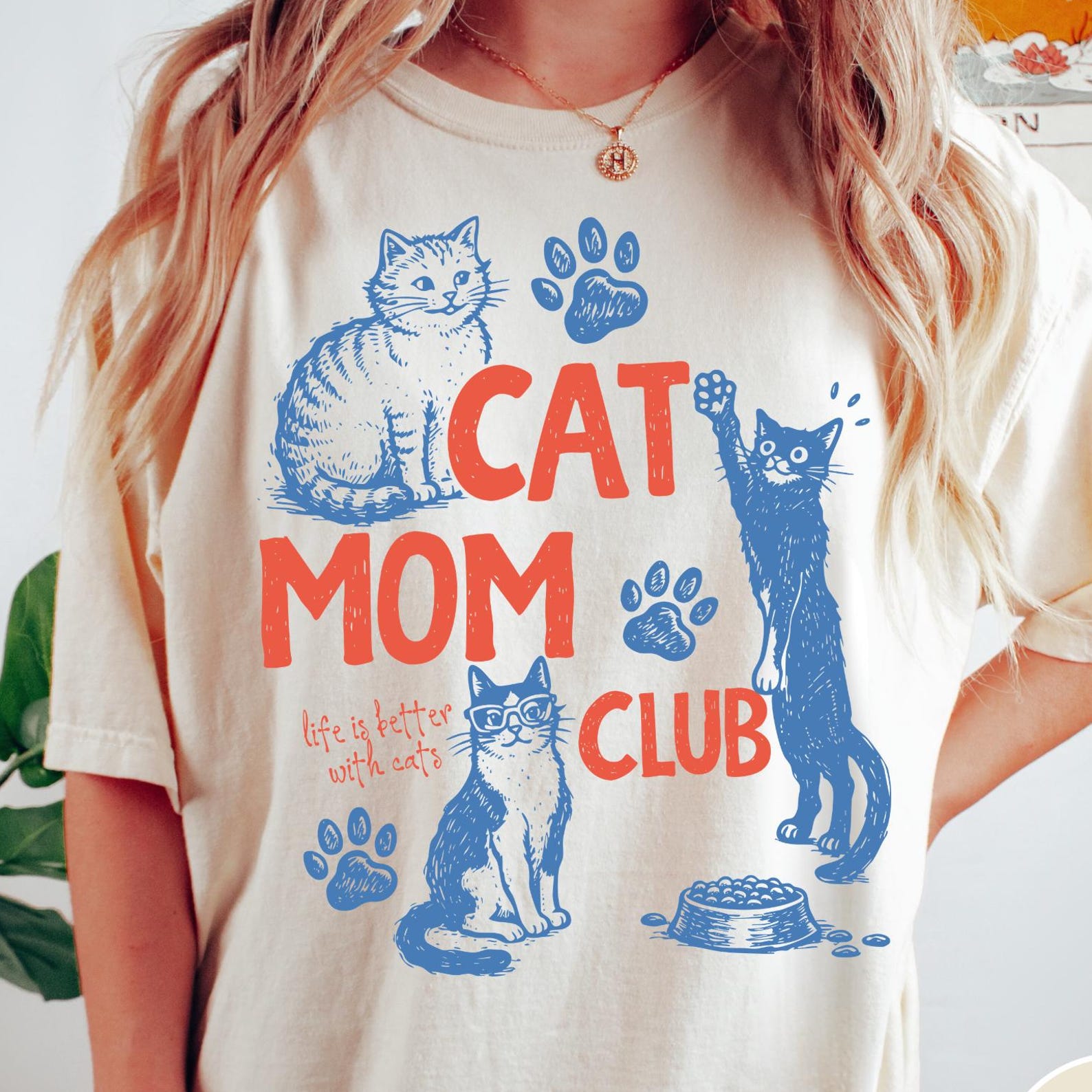 Cat Mom Club Comfort Colors® T-Shirt, Cat Mom Shirt, Cat Lover Gift, Cute CaT-Shirt, Cat Owner Tee, Funny Cat Mom Tee, Pet Lover Shirt M