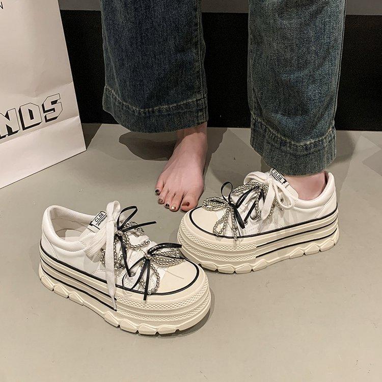 Bow beaded white shoes women's thick-soled muffin shoes 2025 spring new small height-increasing shoes casual board shoes
