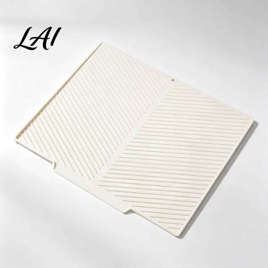 Flexible Draining Tray Silicone Dish Drying Mat for Kitchen Counter Heat Resistant Non-Slip Drain Food Grade Accessory Pad with Drainage Spout