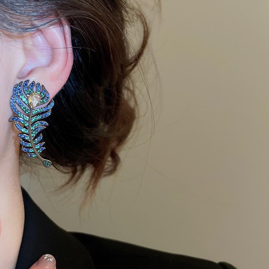 Silver Needle Zircon Water Drop Feather Stud Earrings: Luxury Retro Fashion for Women