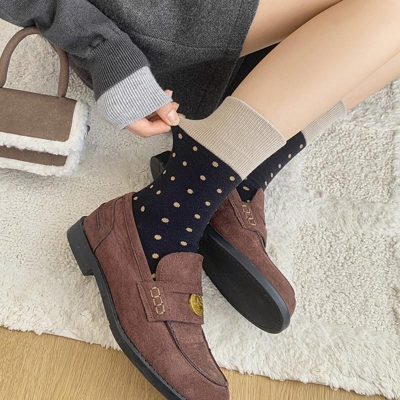 Socken Reiner Baumwoll-Stapel-Socken Saison Trend Retro Farbkombination Gepunktet Baumwolle Schweißabsorbierend Deodorierend Mittellange Socken Damen