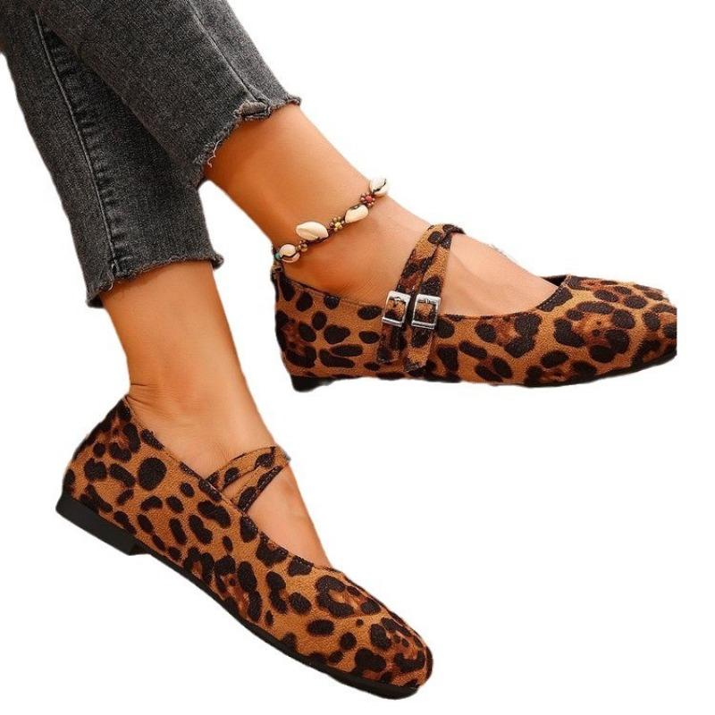 Round head matte leather cross buckle commuter work shoes retro flat bottom shallow mouth single shoes fashionable versatile Mary Jane shoes