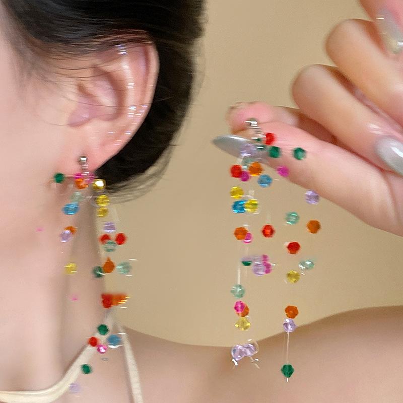 

Витражные серьги-кисточки с бусинами, летние цветные серьги-пусеты, свежий и милый темперамент, модные серьги