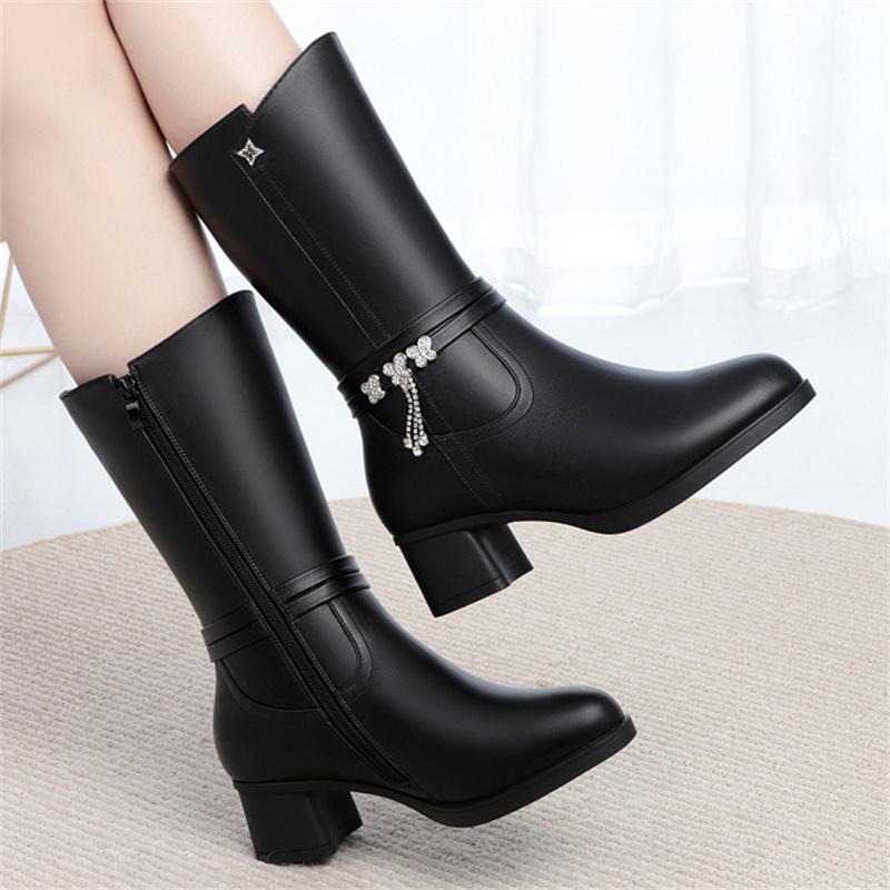 Fashion Comfortable Soft Leather Boots Mid Leg Motorcycle Boots Winter 2024 Med Block Heels Plush Fur Mom Elegant  Non-slip Shoes
