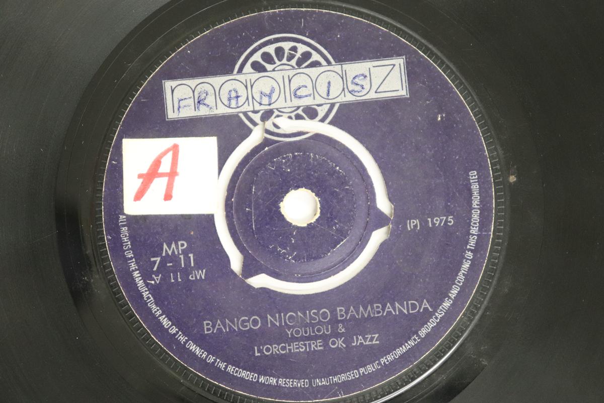

7inch Record YOULOU, L ORCHESTRE O. K. JAZZ - Bango Nionso Bambanda / Amour Sans MP711 MAPINDUZI 1975 Kenya World Music Used