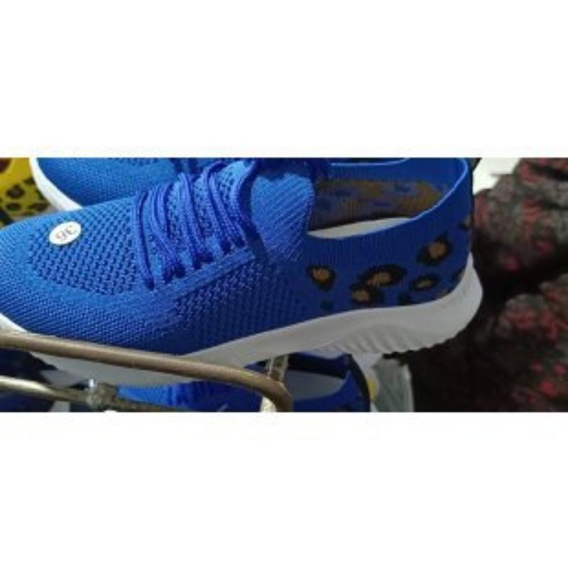 

Flying woven women s shoes spring new leopard print flying woven flat-bottomed mesh breathable casual sports shoes women 43 синий