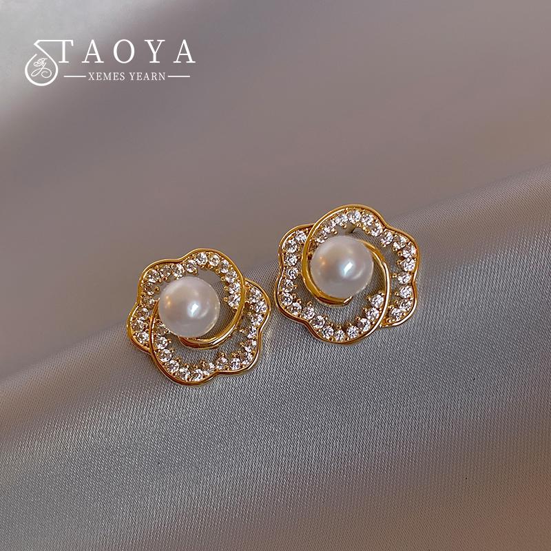 

2026 New Exquisite Hollowed Out Pearl Flower Earrings Party Girls Luxury Jewelry Korean Fashion Accessories For Woman’s Earring