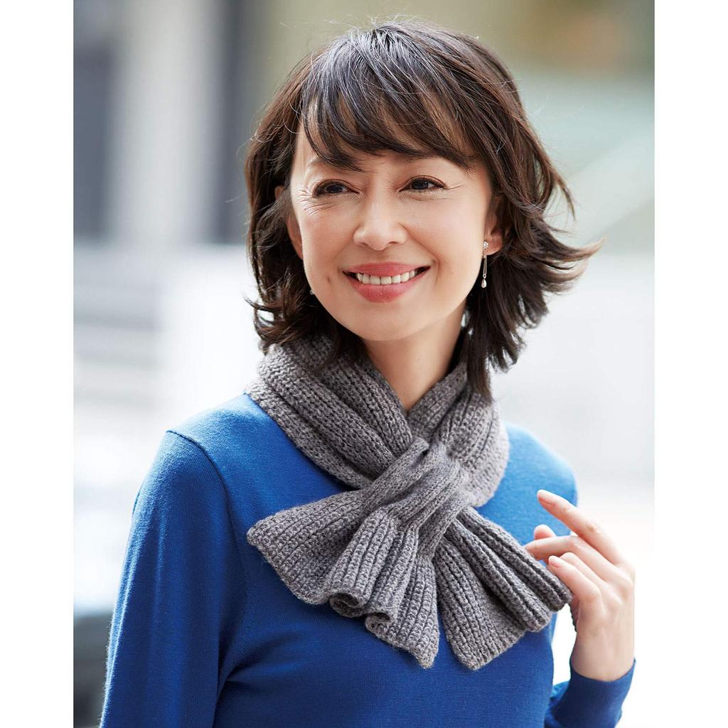 Cogit Gorgeous Knit Scarf, Ash Gray, 38cm Neck Circumference, Easy to Wear, Warm, Compact
