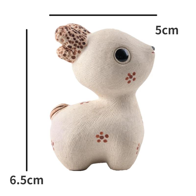 

Handmade ceramic cute deer ornaments can be used as Zen tea pet home desktop accessories