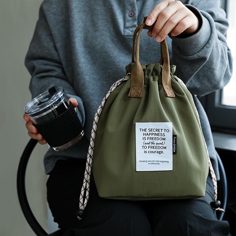 

1 шт. Ланч-бокс яркого цвета с затягивающимся шнурком, с термоизоляцией для горячего зелёный