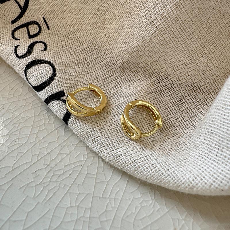 Retro gold earrings women s small design stud earrings temperament ears