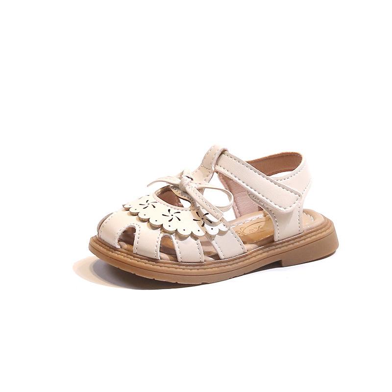 Girls princess hollow toddler shoes summer 2025 new baby girl toddler sandals non-slip children's beach shoes