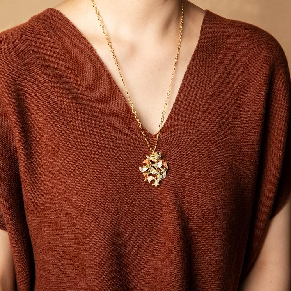 [Palnart Poc] Palnart Poc Dream of Butterflies Necklace  Accessories for Women, Bluff Superior, Adult, Gift, Present, Birthday, Cute, Motif, Stylish,