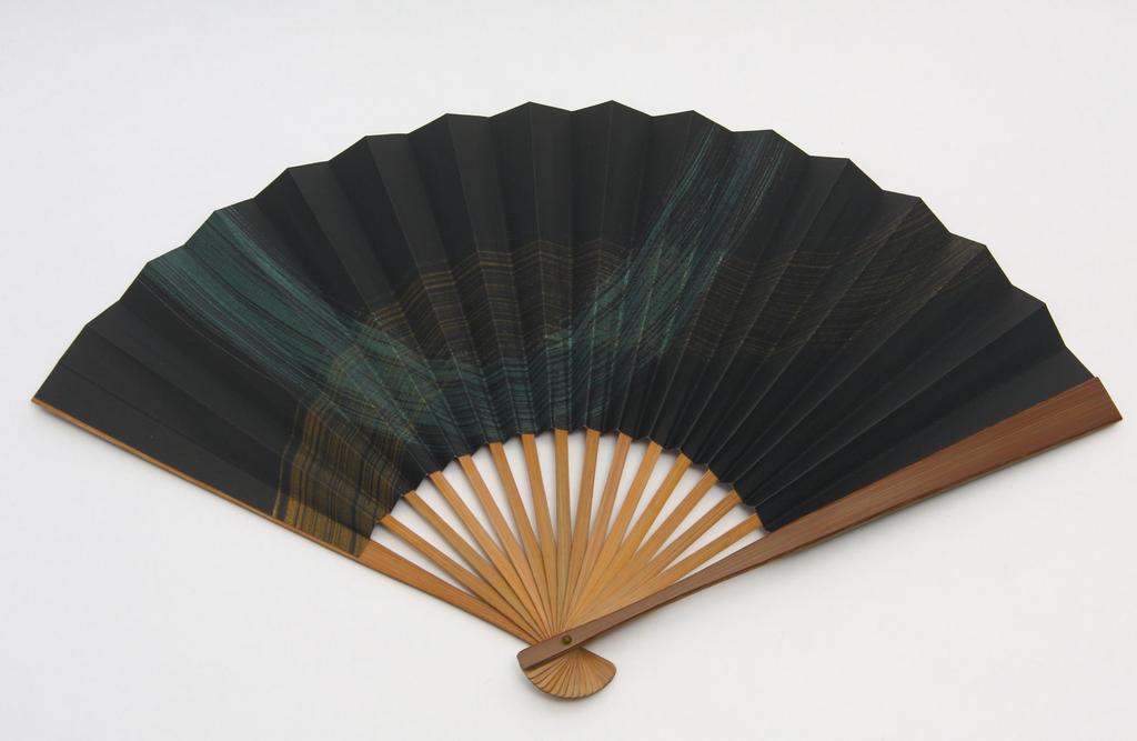 Hasegawa Kyoto Fan, Kasumi, Large, Handmade by Kyoto Artisans, Includes Fan Bag and Presentation Box, Green
