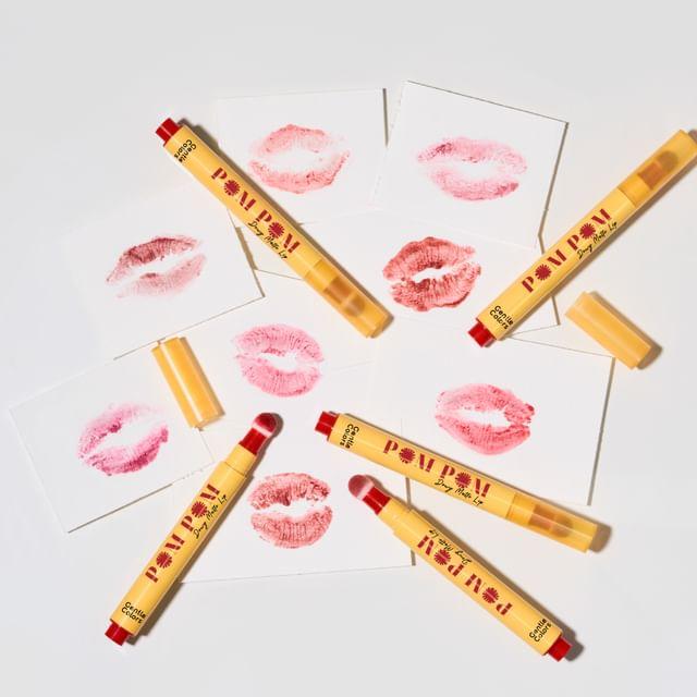 Gentle Colors - Pom Pom Dewy Matte Lip 04 Chicago Chilli