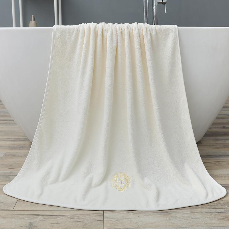 Coral Fleece Bath Towel Bath Towel Wrap Towel Large Towel Absorbs Water Is Not Easy To Lose Hair Thickens The Winter School Season Student Dormitory