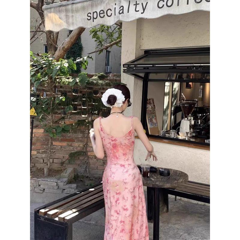 Kumikumi Holiday Style Blooming Pink Sling Dress Women Summer Slim Fit Age-Reducing Chic Floral Long Skirt
