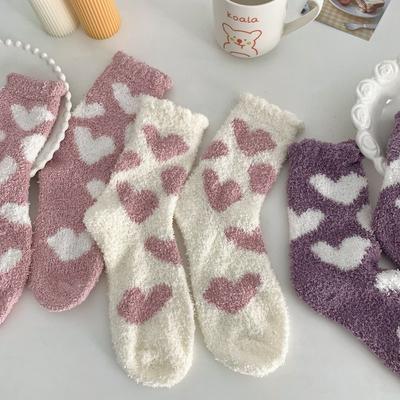 Hiver Épaissies Laine Corail Chaussettes Chaudes Mi-Mollet Cœur Adorable Chaussettes en Coton Chaussettes de Sommeil Chaussettes d'Intérieur pour la Maison Chaussettes pour Femmes Chaussettes Mignonnes