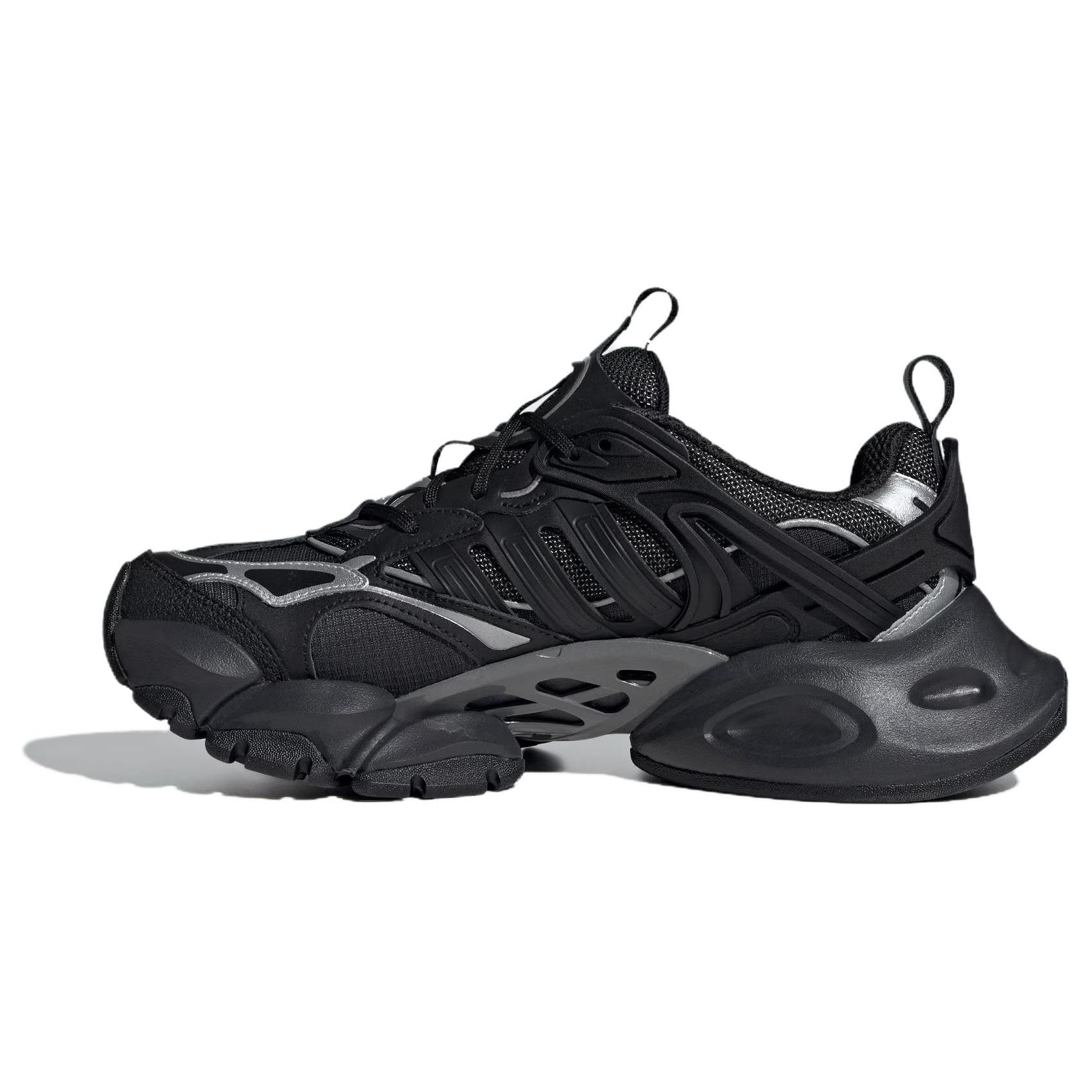 

Adidas Vento XLG Runner Deluxe Unisex Core Black Silver IH0070 40 чёрный