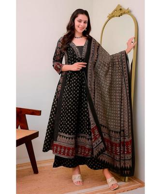 Damen Designer Party Wear Rayon Bedruckter Anarkali Kurta und Hose mit Dupatta Set Salwar Anzug