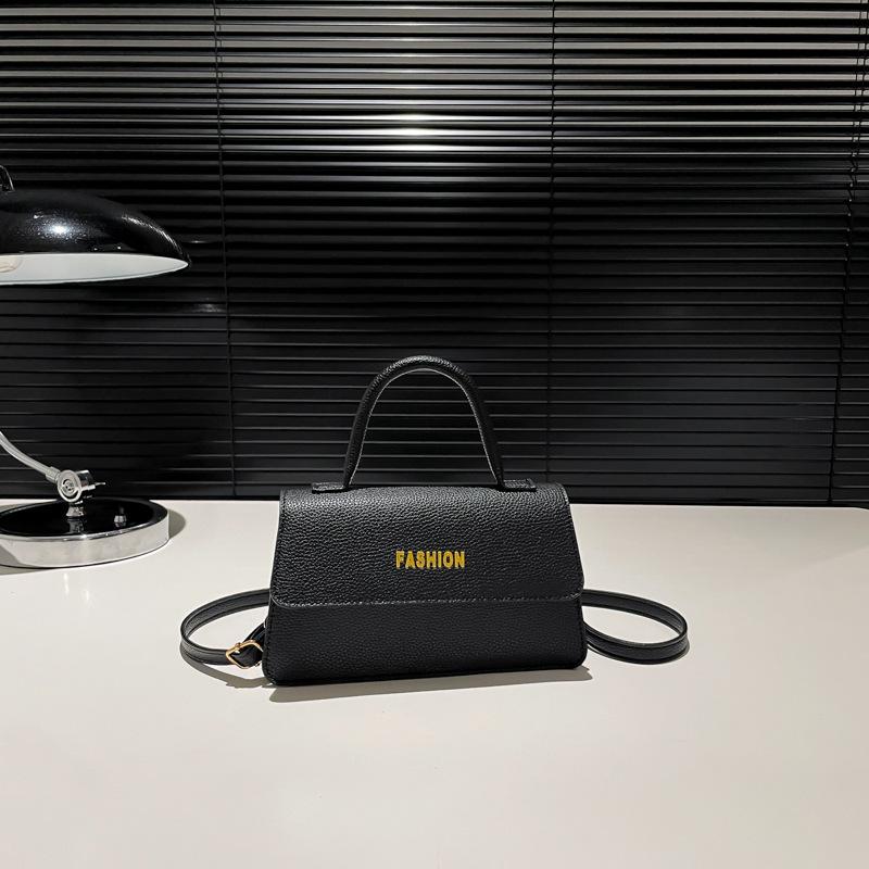 Stylish and high-value portable small square bag 2025 autumn new textured lychee pattern messenger bag
