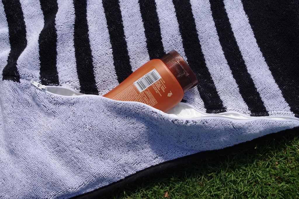 Marushin Beach Towel, Deformation, Pink, Approx. 120 x 190 cm, with Storage Pocket, 0365074200