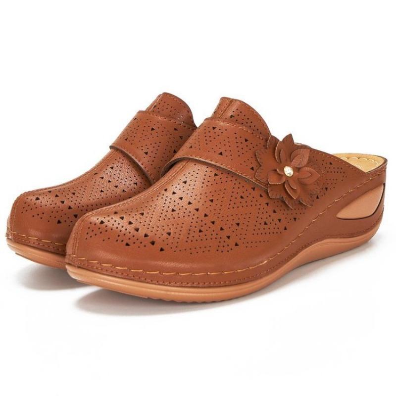 Mode Damsandaler med kilklack för stranden 2024 Vår och Sommar Ihåliga Casual Kilklack Retro Sandaler Damsandaler Zapatos