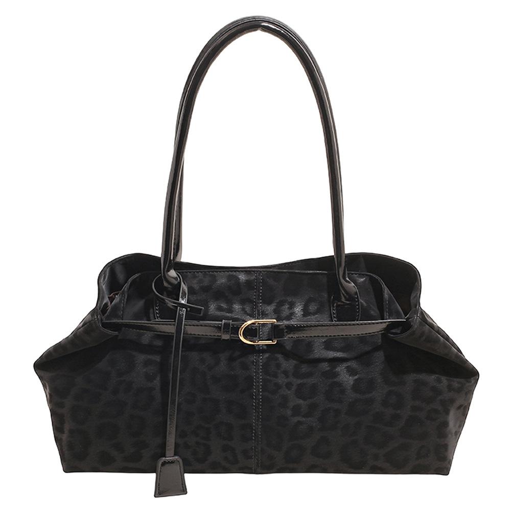 Lässige und modische Unterarmtasche, vielseitige und retro Umhängetasche