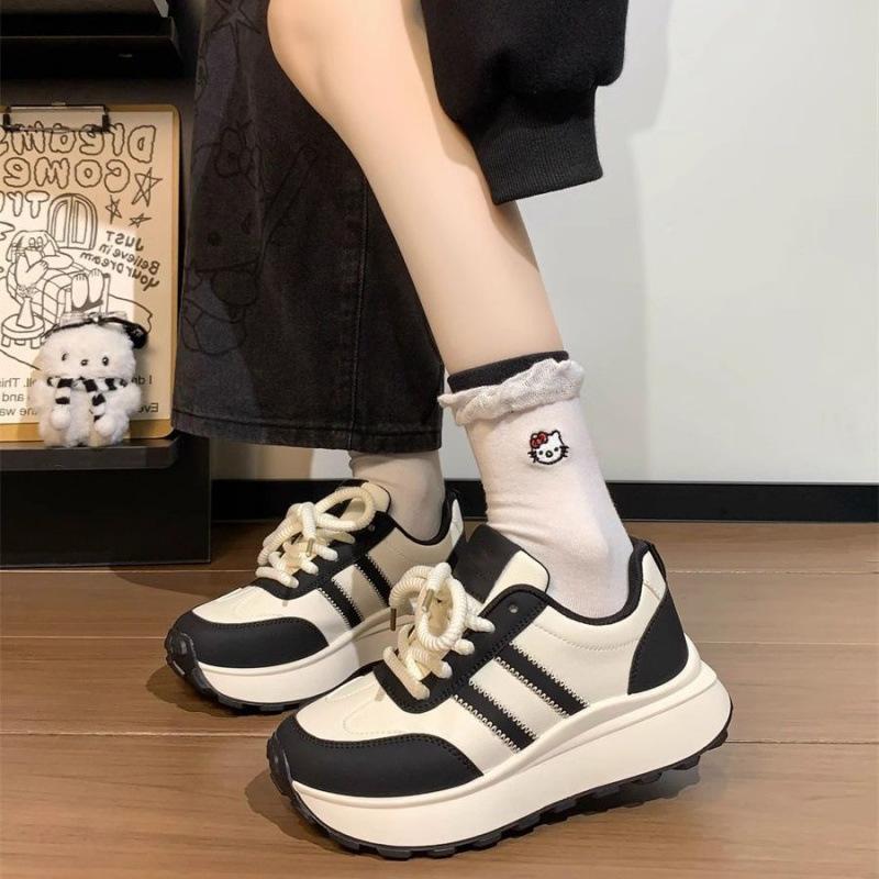 Lightweight Sports Shoes Women's Feet Small Forrest Gump Shoes Spring 2025 New Popular Soft Sole Versatile Dad Shoes Thick Sole