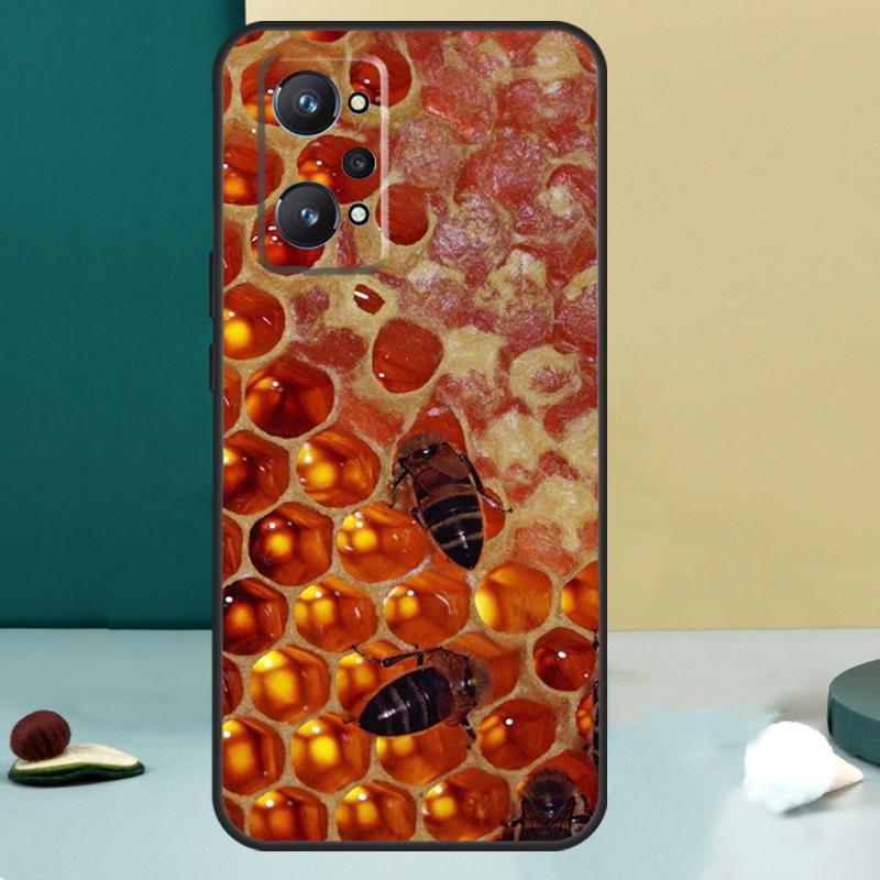 

Golden Honeycomb Honey Bee For Realme 11 10 12 13 14 Pro Plus GT 7 6 5 Pro GT 6T C67 C61 C53 C51 C21Y C25S C75 C55 Case Realme C61