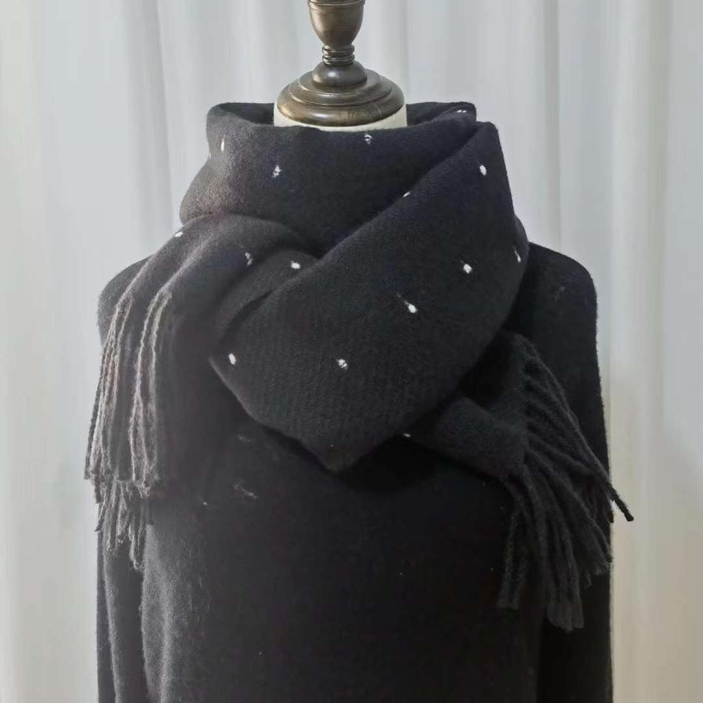 New Monochrome Dotted Scarf Women's Autumn and Winter New Warm Thickened Student Korean Version Versatile Shawl