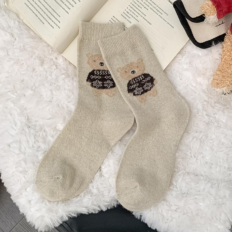 Wool Socks Children'S Medium Tube Socks Season Warm, Piled And Thickened To Keep Warm Cute Cartoon Flocked Bear Stockings Women