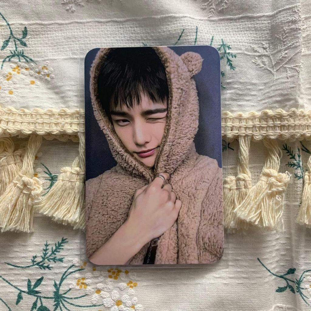 [USED] StrayKids KARMA Fans Hyunjin Purchase Bonus Trading Card