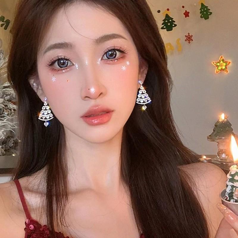 

Elegant Rhinestone Christmas Tree Earrings - Trendy High-End Design