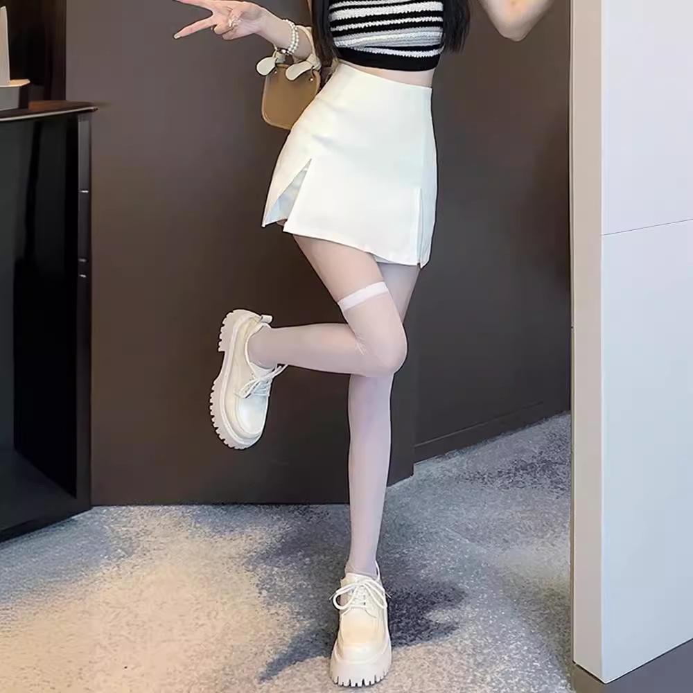 Black A-line Mini Skort for Women - Versatile, High-end Spring/Summer 2024 Fashion.