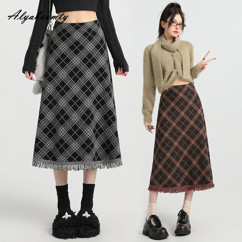 Elegant Fashion Autumn Winter Women Office Lady Skirt High Waist Gray Brown Knitting Skirt Knitted Tassel Feminine Warm Skirts