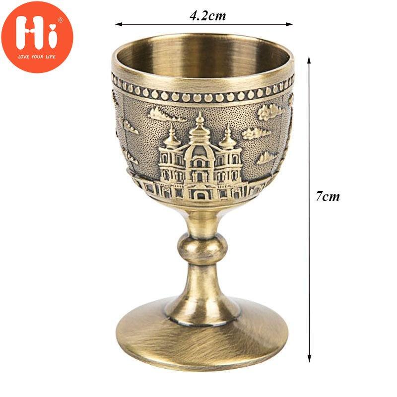 Hi European Carving Pattern Vintage Castle kovový pohár na whisky Ručne vyrábaný malý pohár z medeného pohára na víno