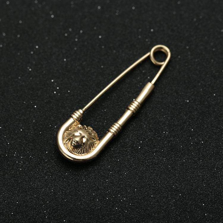 Versatile Retro Lion Head Brooch: Irregular Pendant & U-shaped Safety Pin