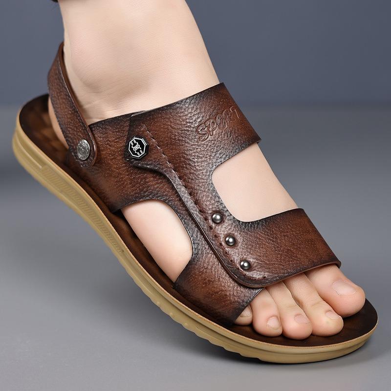 Sandals Men's New Summer Wear Cool Slippers Men's Soft-soled Dad Shoes Driving Beach Shoes