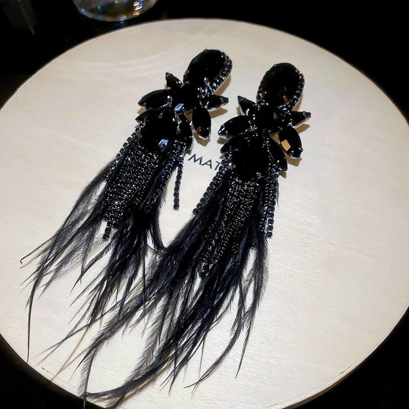 Silver Needle Black Crystal Geometric Stud Earrings Niche Versatile Earrings Temperament Light Luxury Premium Earrings